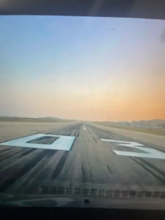 סימון מספרי מסלול בראש המסלול